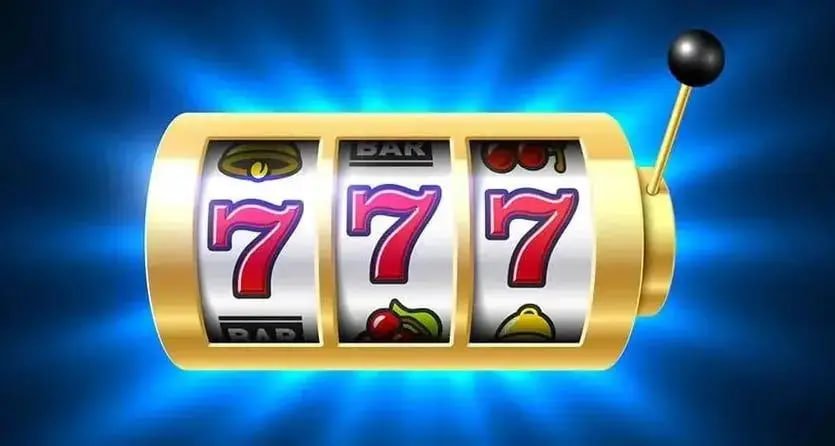 777 game slot machine reels spinning on a Philippines mobile browser